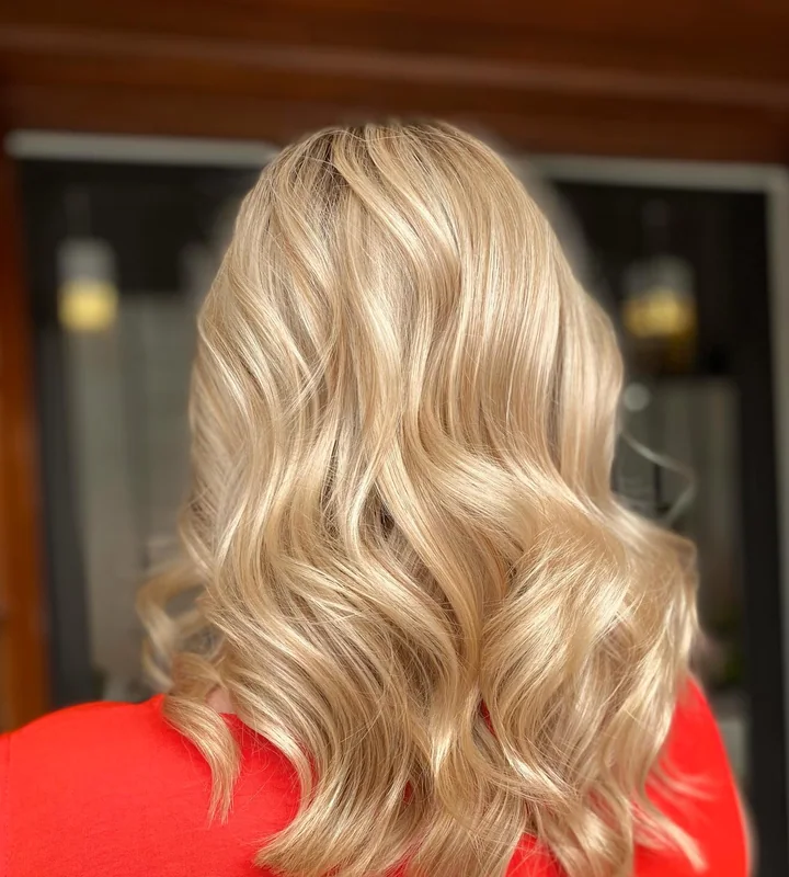 Golden Highlights by Jenna at Renasanz Salon