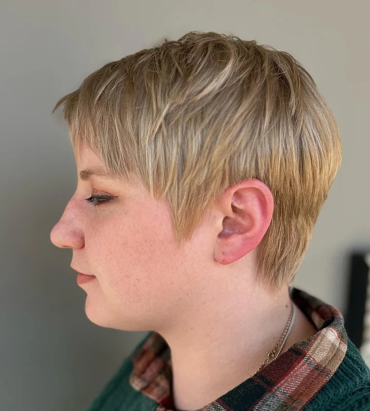 Textured Pixie by Jenna at Renasanz Salon